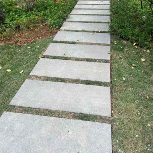 泉州 芝麻黑小区踏步、汀步石铺装效果