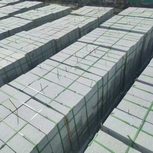 泉州 芝麻白1.8公分火烧300*600地铺，清仓大甩卖