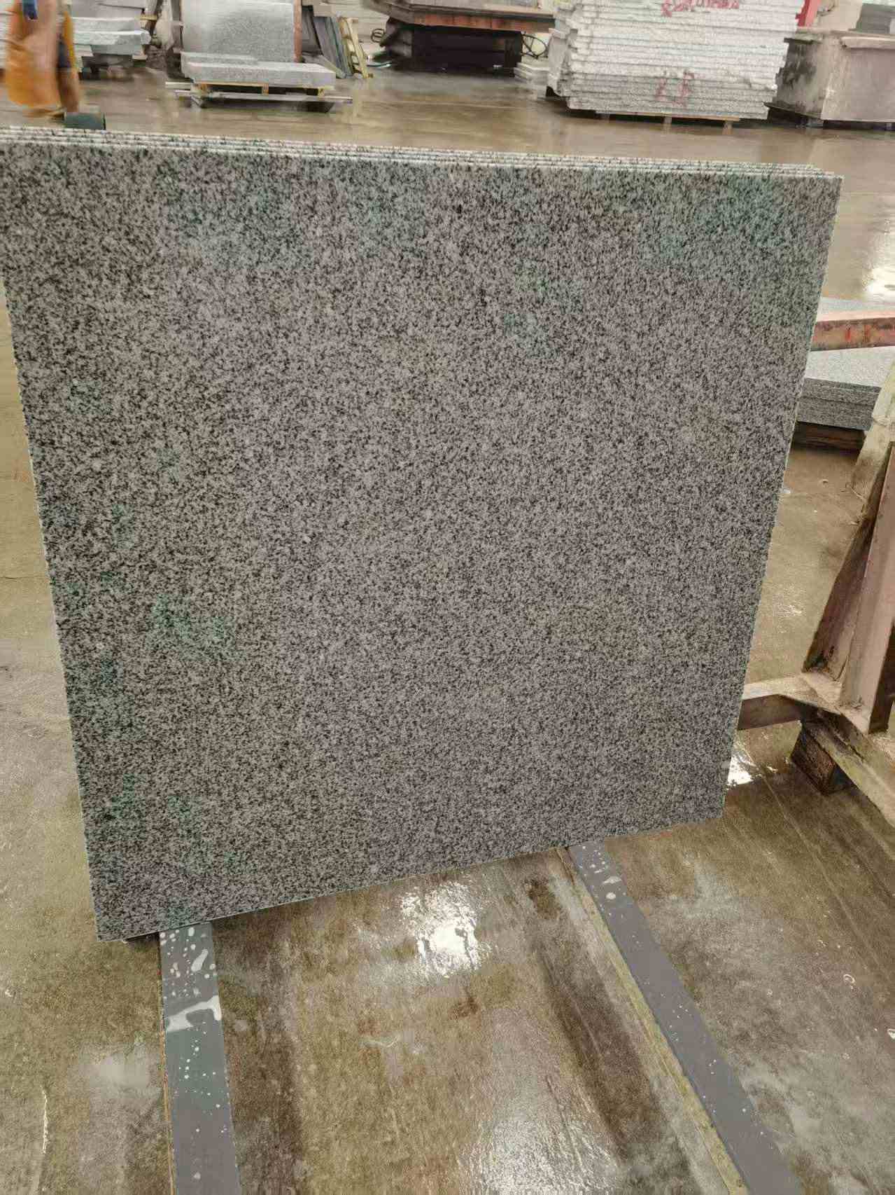 泉州 芝麻白光面900*900，高地铁标准