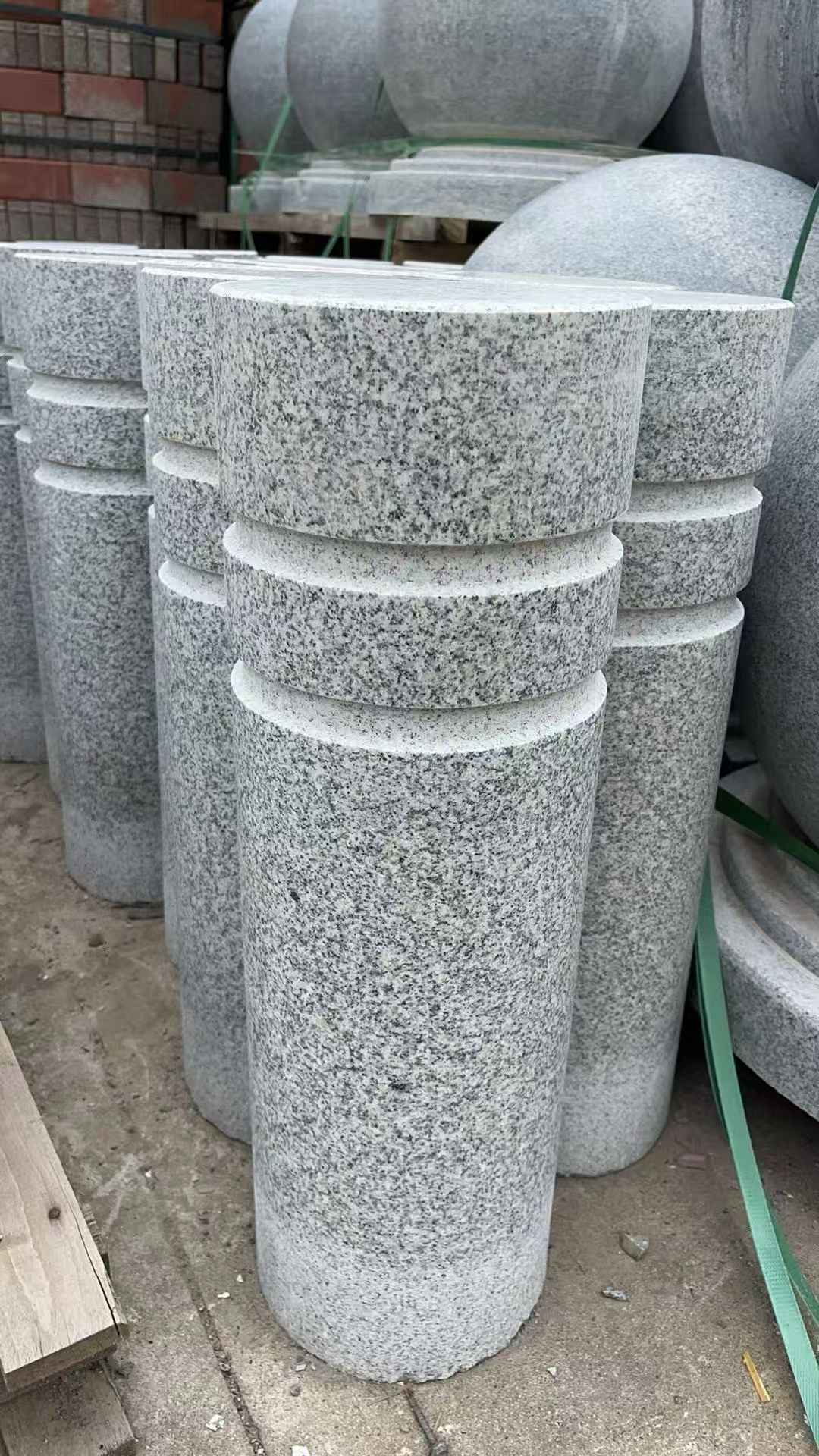 泉州 芝麻白花岗岩挡车柱、隔离柱多少钱
