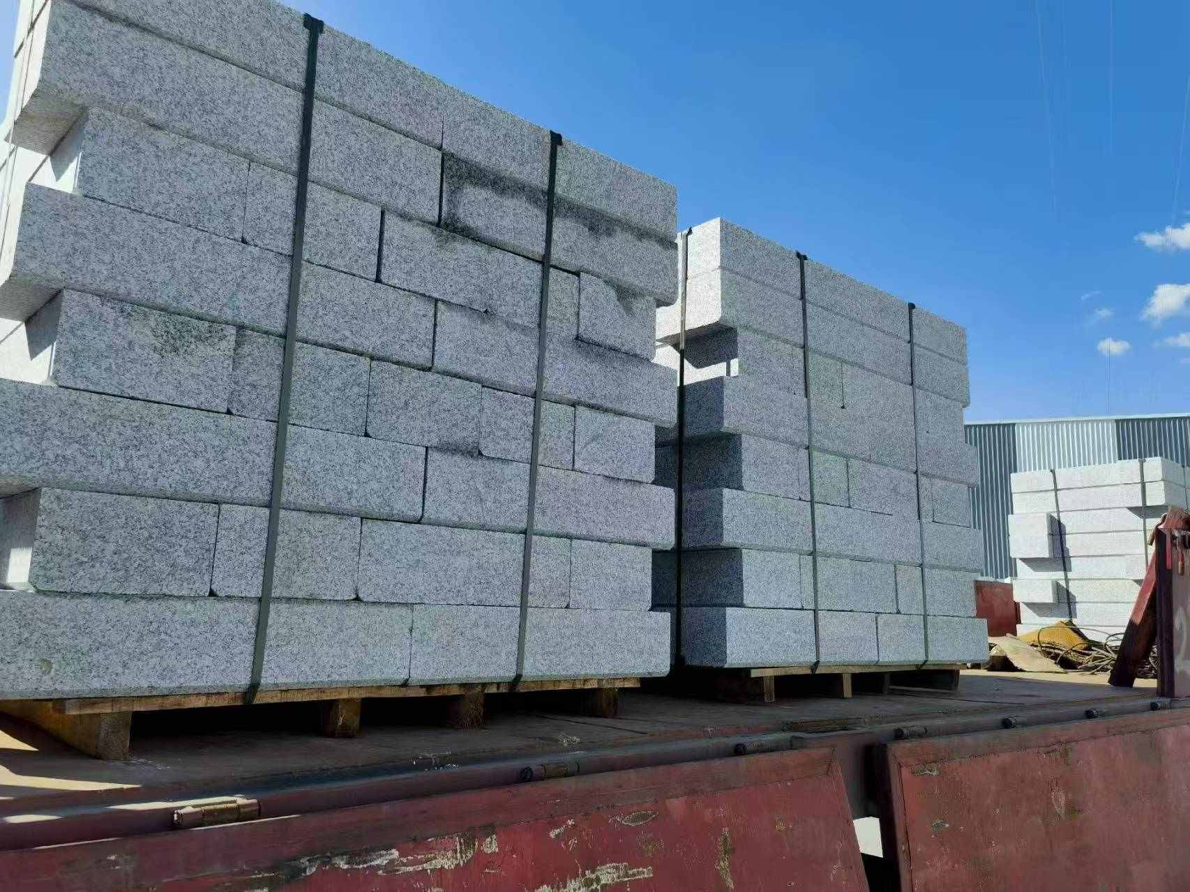 泉州 路沿石装车出货