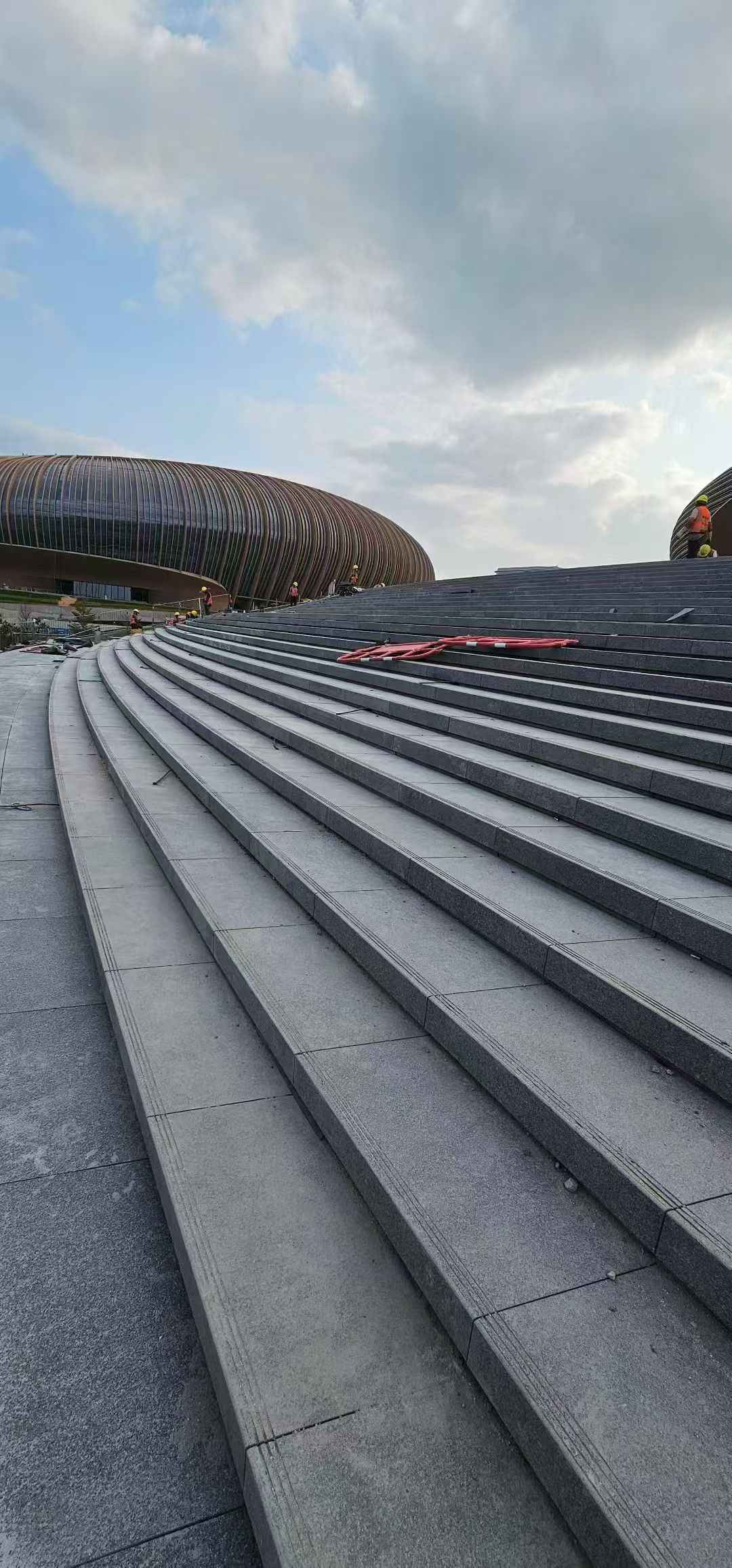 泉州 弧形整石台阶铺装效果图