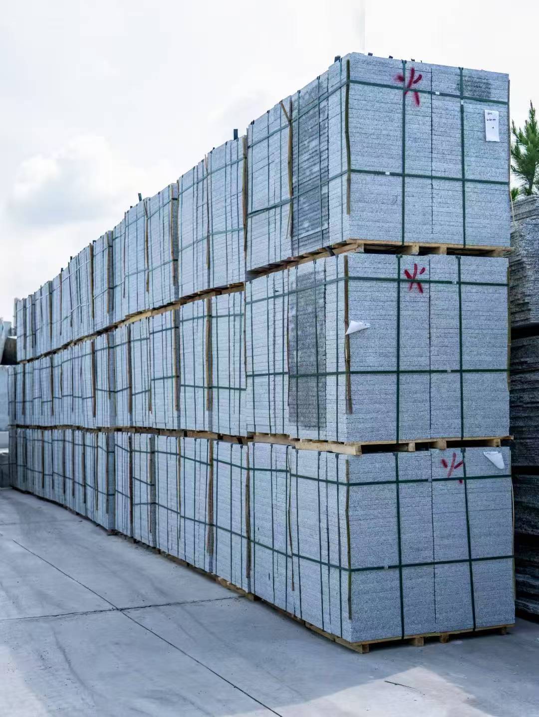 泉州 芙蓉白3公分火烧地铺成品300*600