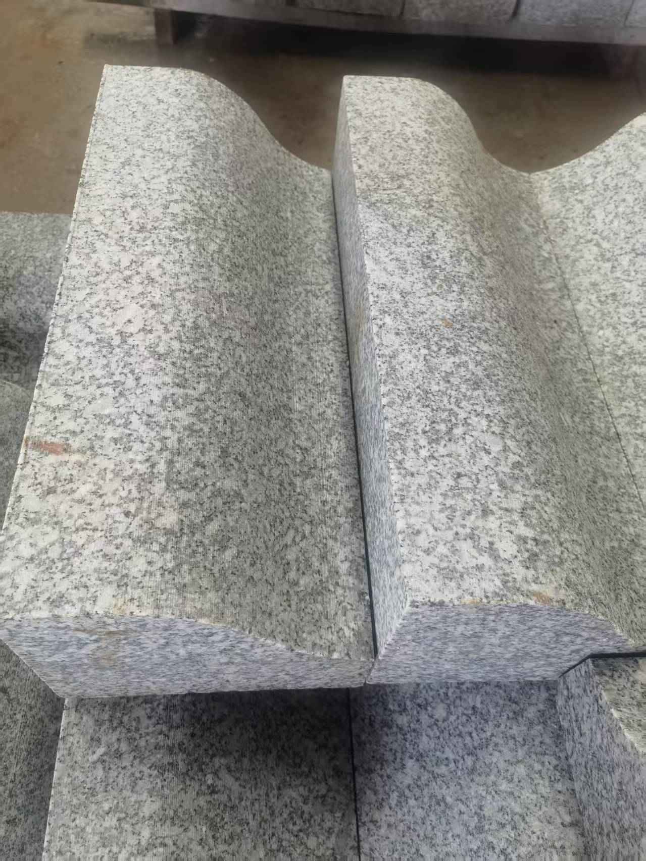 泉州芙蓉白S型拉丝面路沿石